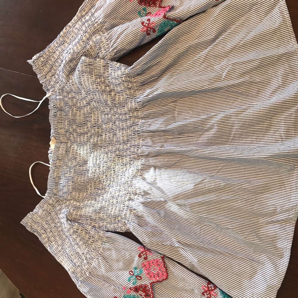 Size S Women’s “Loft” off the shoulder ribbed pleated, floral, blue stripe shirt